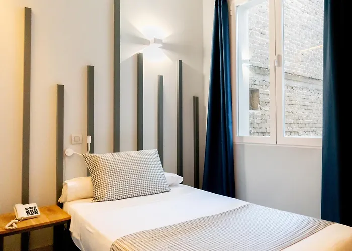 Carmen-Gran VíaHostal